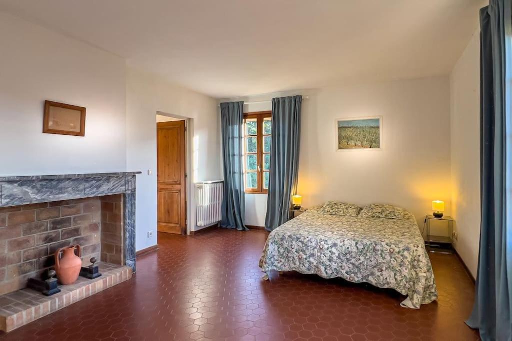 Mas De Charme En Pleine Camargue Vila Saint-Gilles  Exterior foto