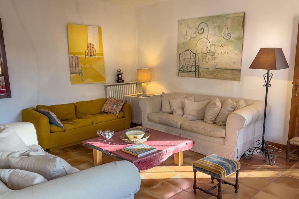 Mas De Charme En Pleine Camargue Vila Saint-Gilles  Exterior foto